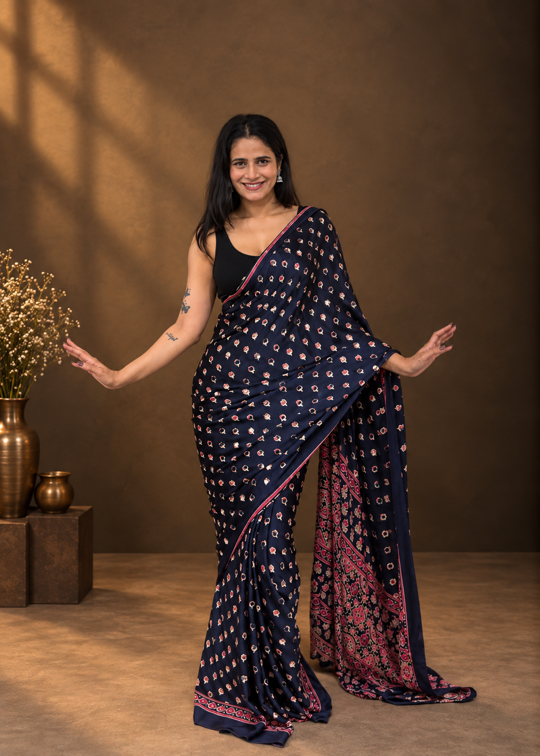 Ruhani navy blue saree