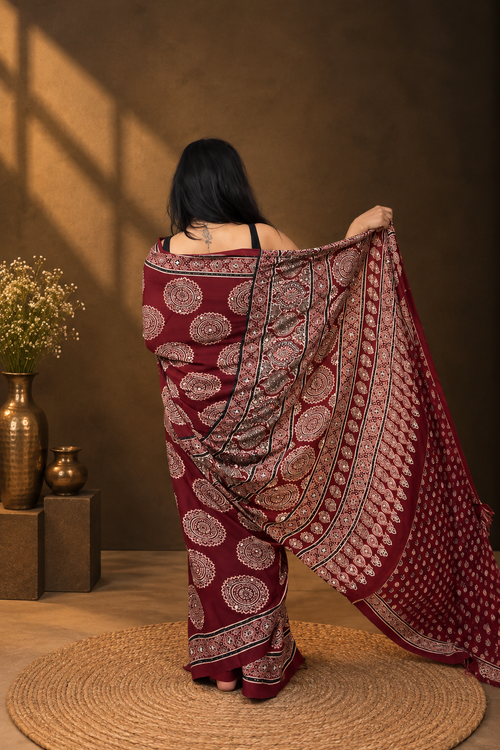 Fulwari  Mahroon  mirror saree